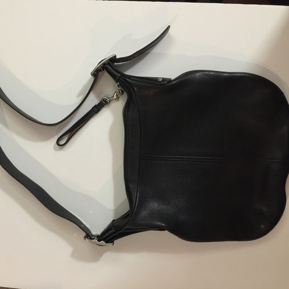 Coach Handbags - Coach shoulder bag